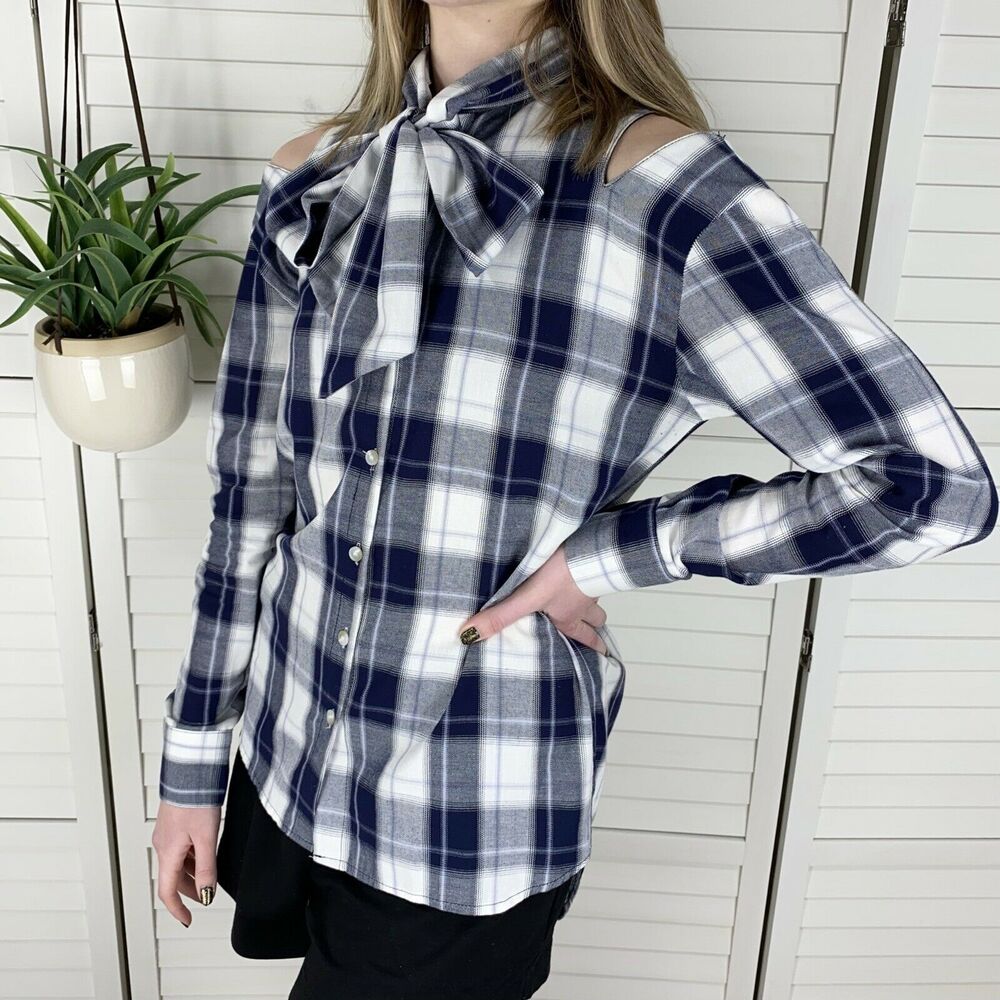 Luxe by Stylekeepers Autumn Break Top Blue Plaid Cold Shoulder Tie Shirt Size M